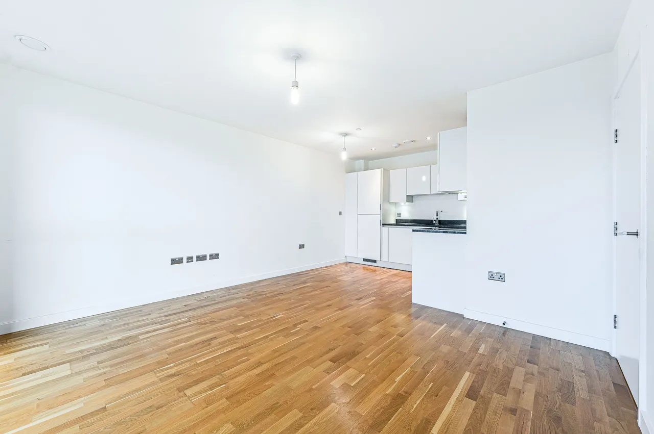 Flat 51, Centenary Heights, Larkwood Avenue, London, photo 9