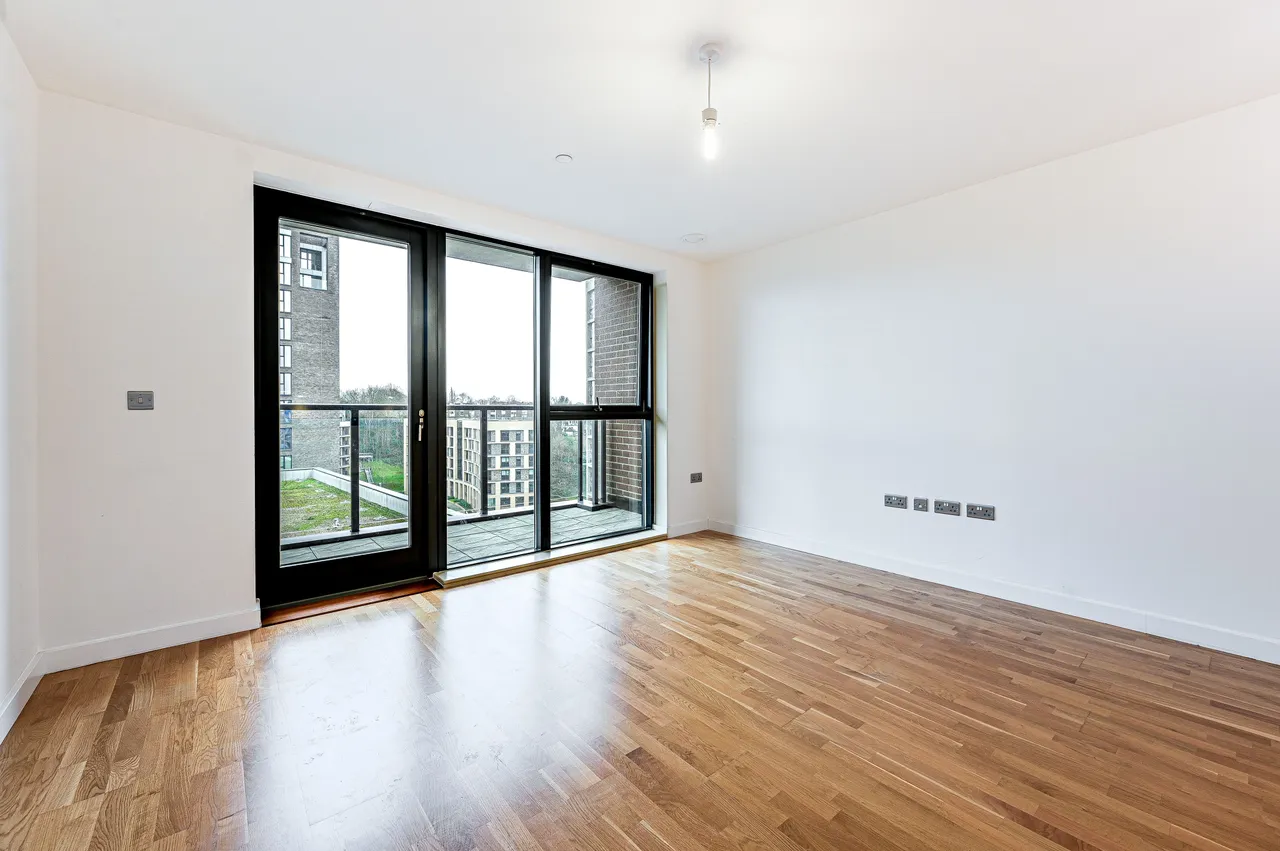 Flat 51, Centenary Heights, Larkwood Avenue, London, photo 7
