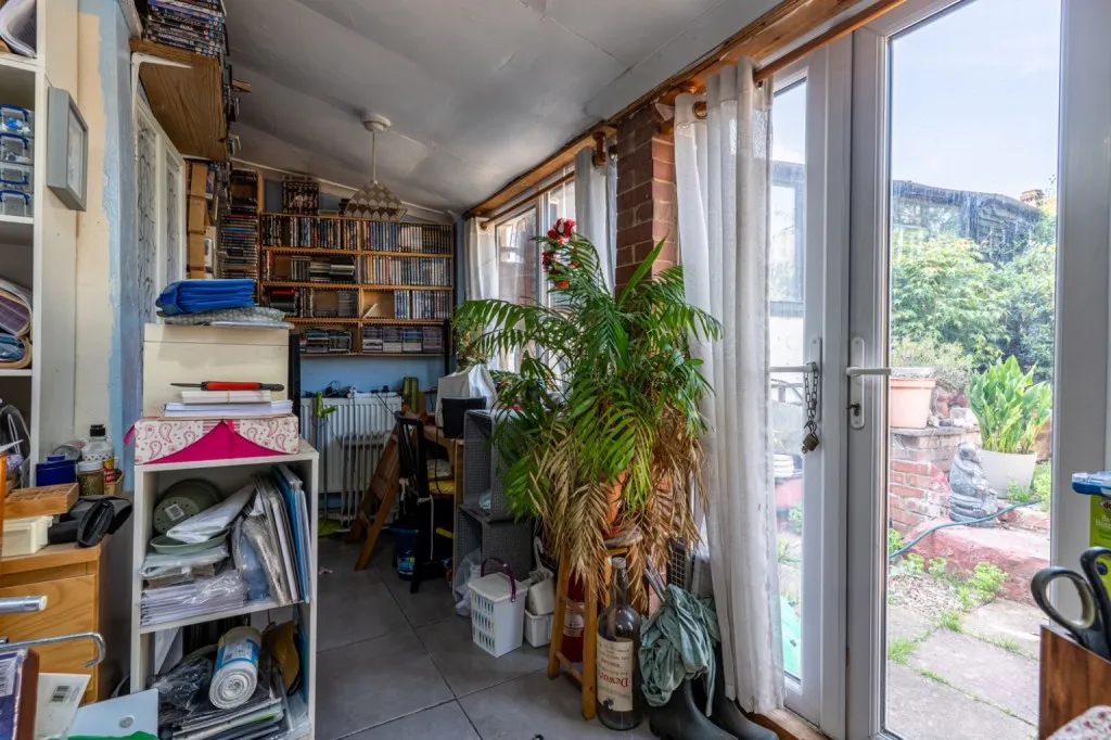 Old Road West, Gravesend, DA11, photo 19