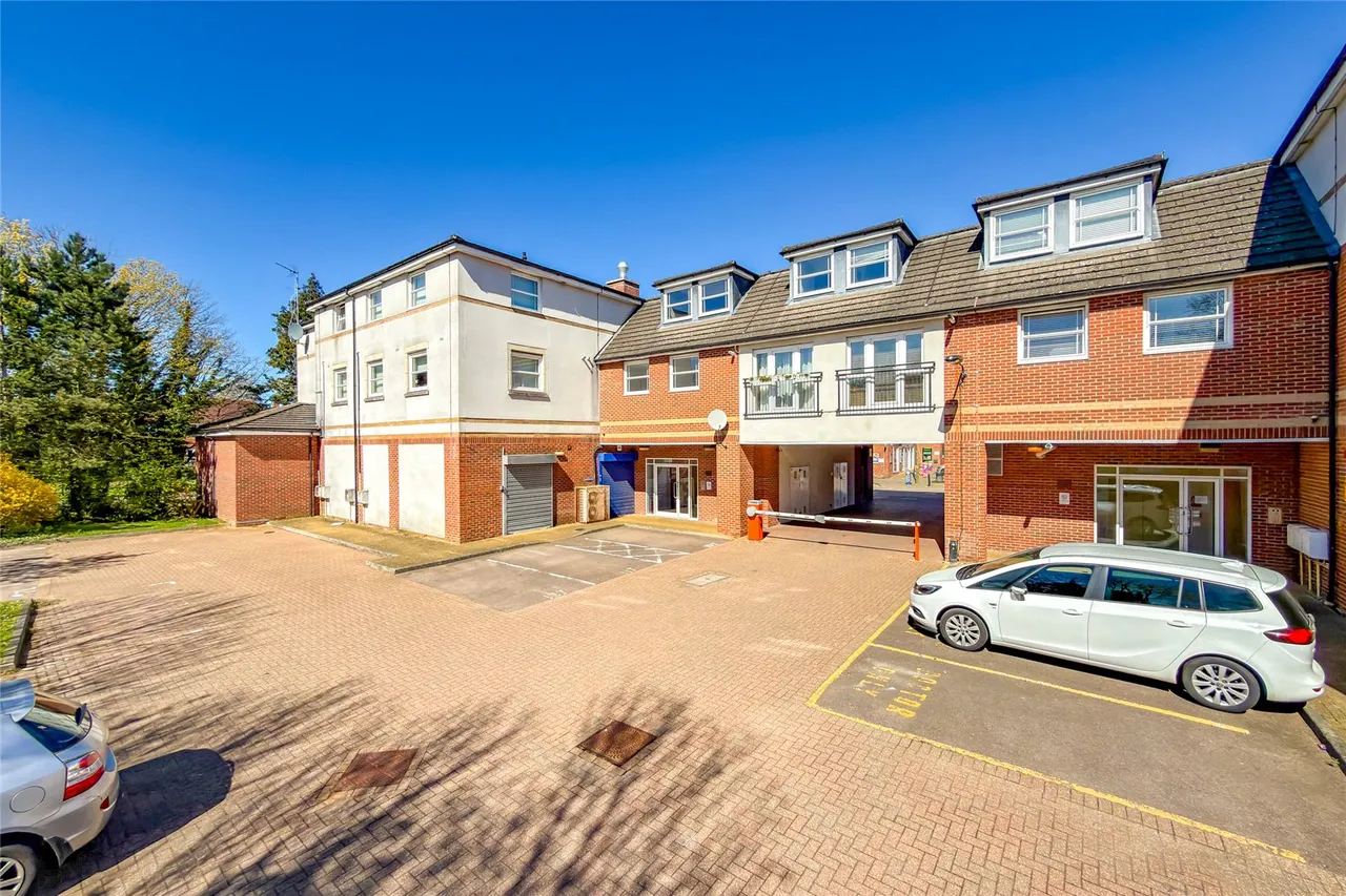 Russet Drive, St. Albans, Hertfordshire, AL4 0AZ, photo 10