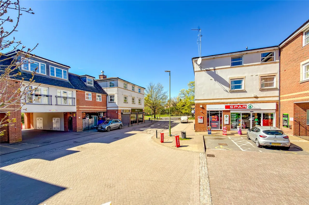 Russet Drive, St. Albans, Hertfordshire, AL4 0AZ, photo 12
