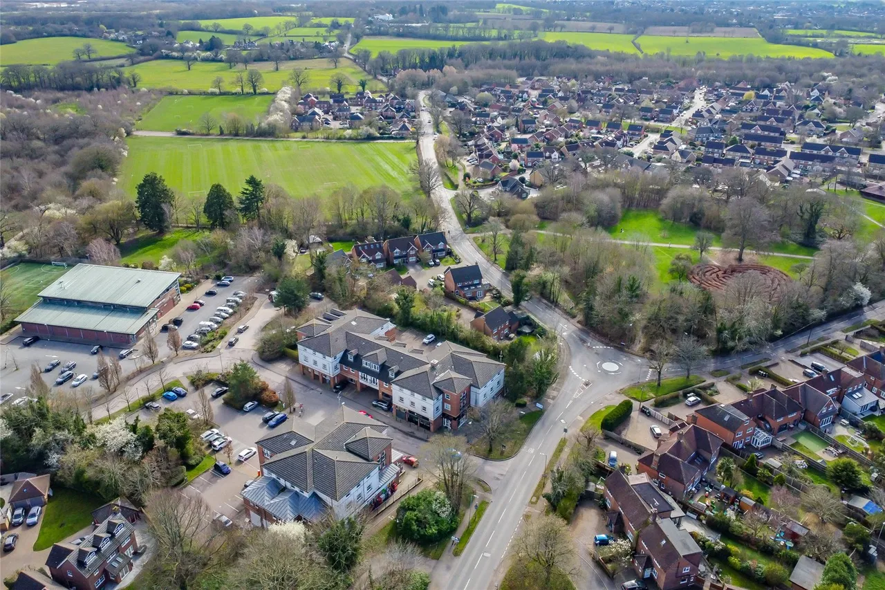 Russet Drive, St. Albans, Hertfordshire, AL4 0AZ, photo 9