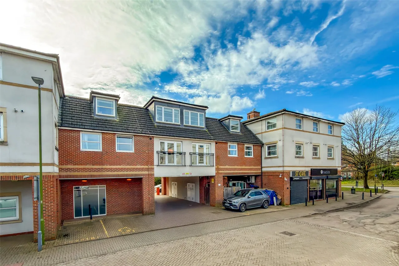 Russet Drive, St. Albans, Hertfordshire, AL4 0AZ, photo 11