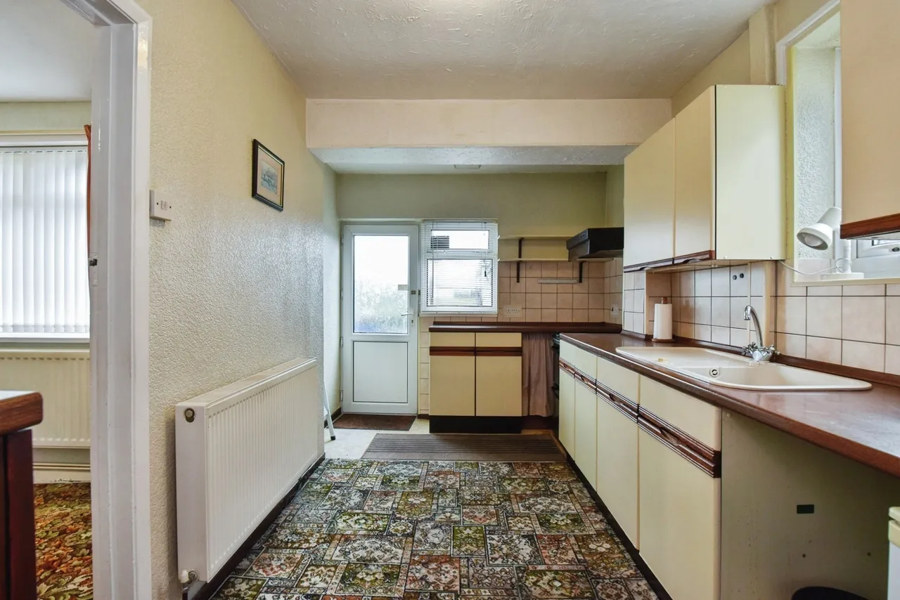Lon Y Gruglas, Ammanford, SA18, photo 7