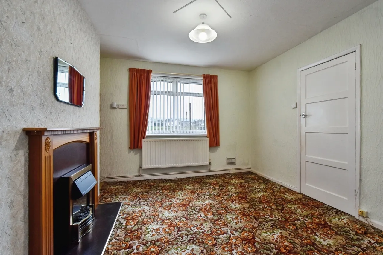 Lon Y Gruglas, Ammanford, SA18, photo 5