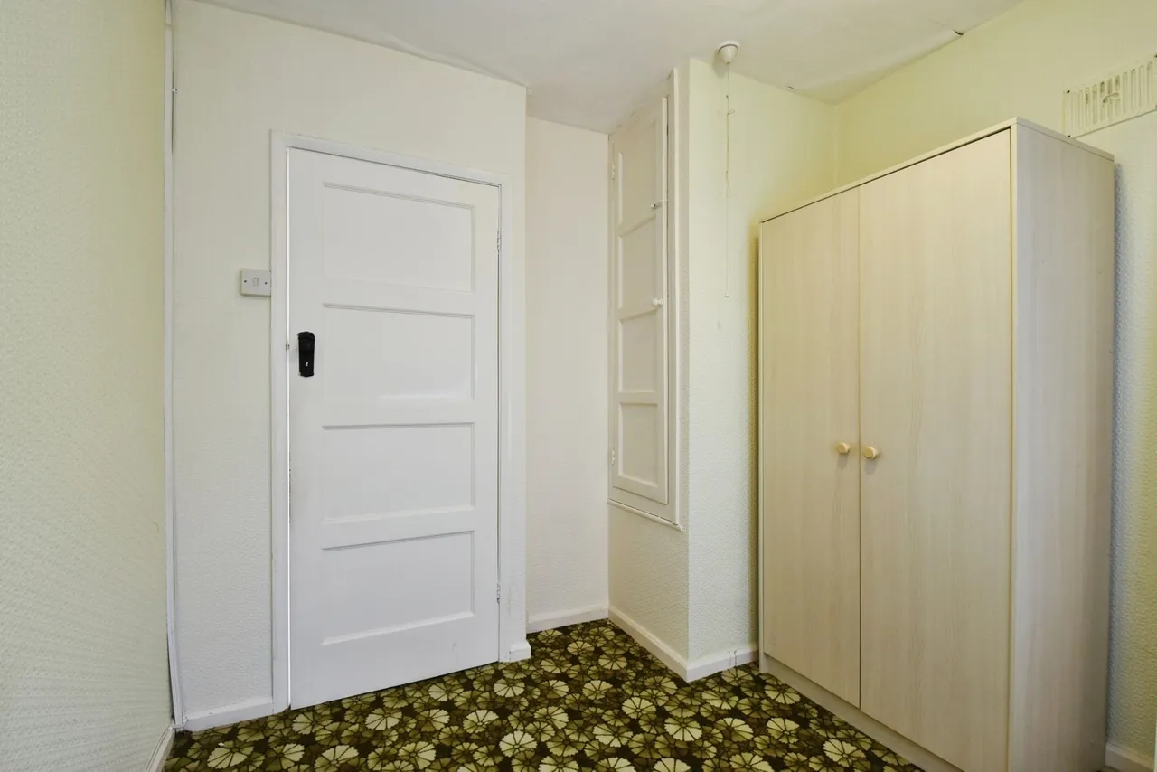 Lon Y Gruglas, Ammanford, SA18, photo 13