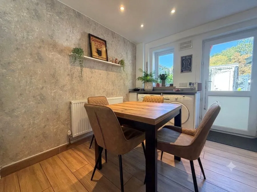 Freemantle Road, Bagshot, GU19, photo 4