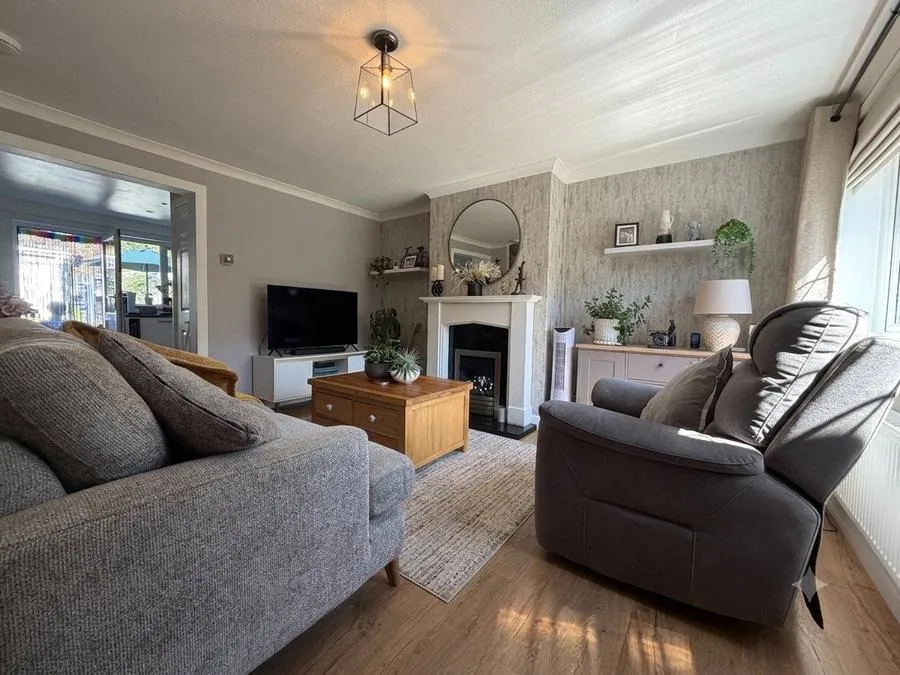 Freemantle Road, Bagshot, GU19, photo 14
