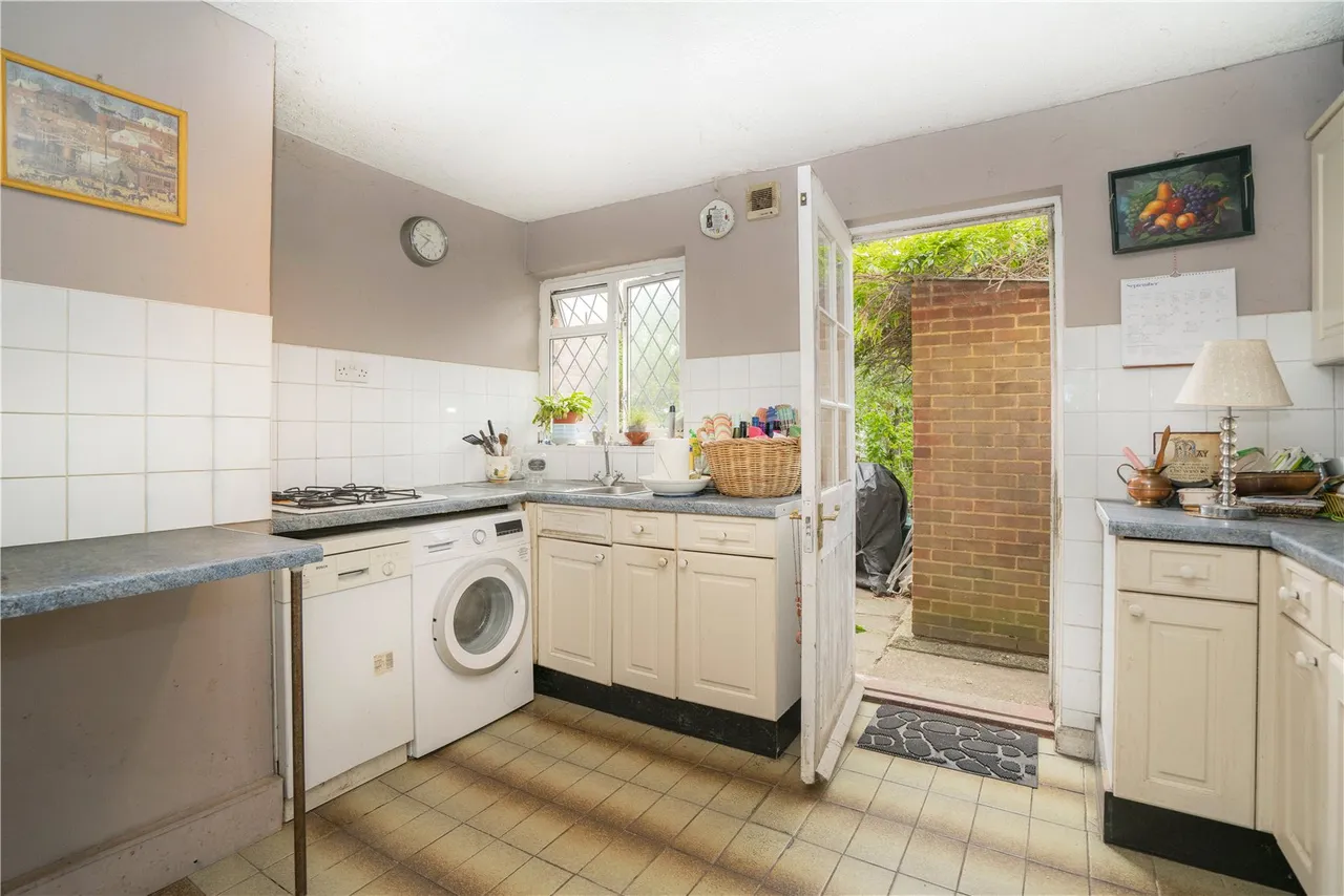 Clifford Road, Richmond, TW10, photo 5