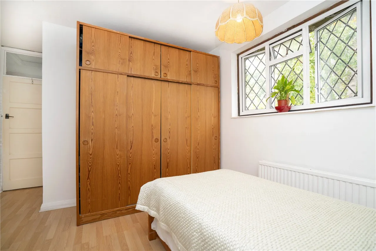 Clifford Road, Richmond, TW10, photo 12