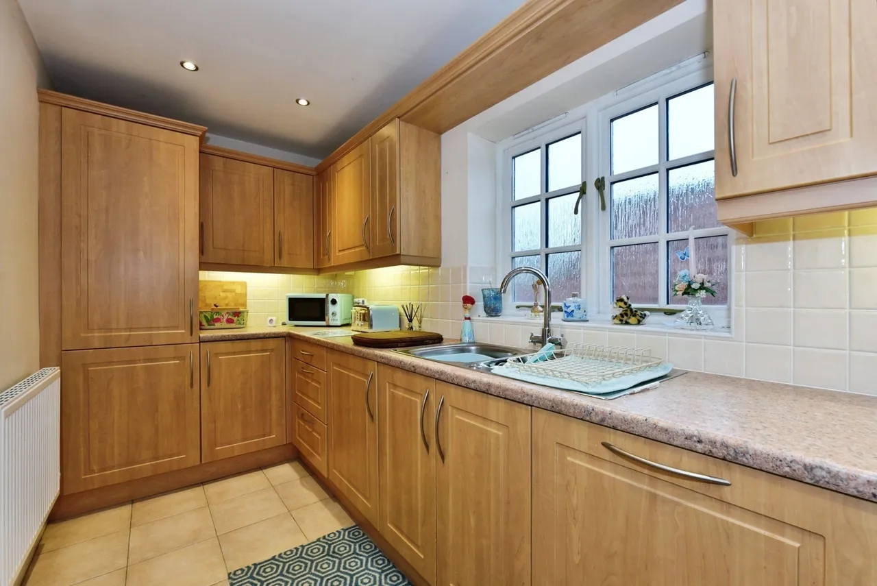 Falcon Court, Dinnington, S25, photo 5