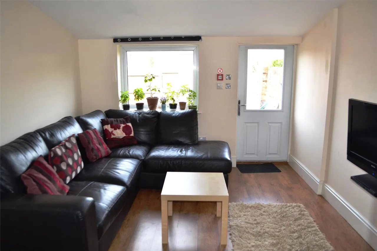 Westend Terrace, Gloucester, GL1 2RX, photo 8