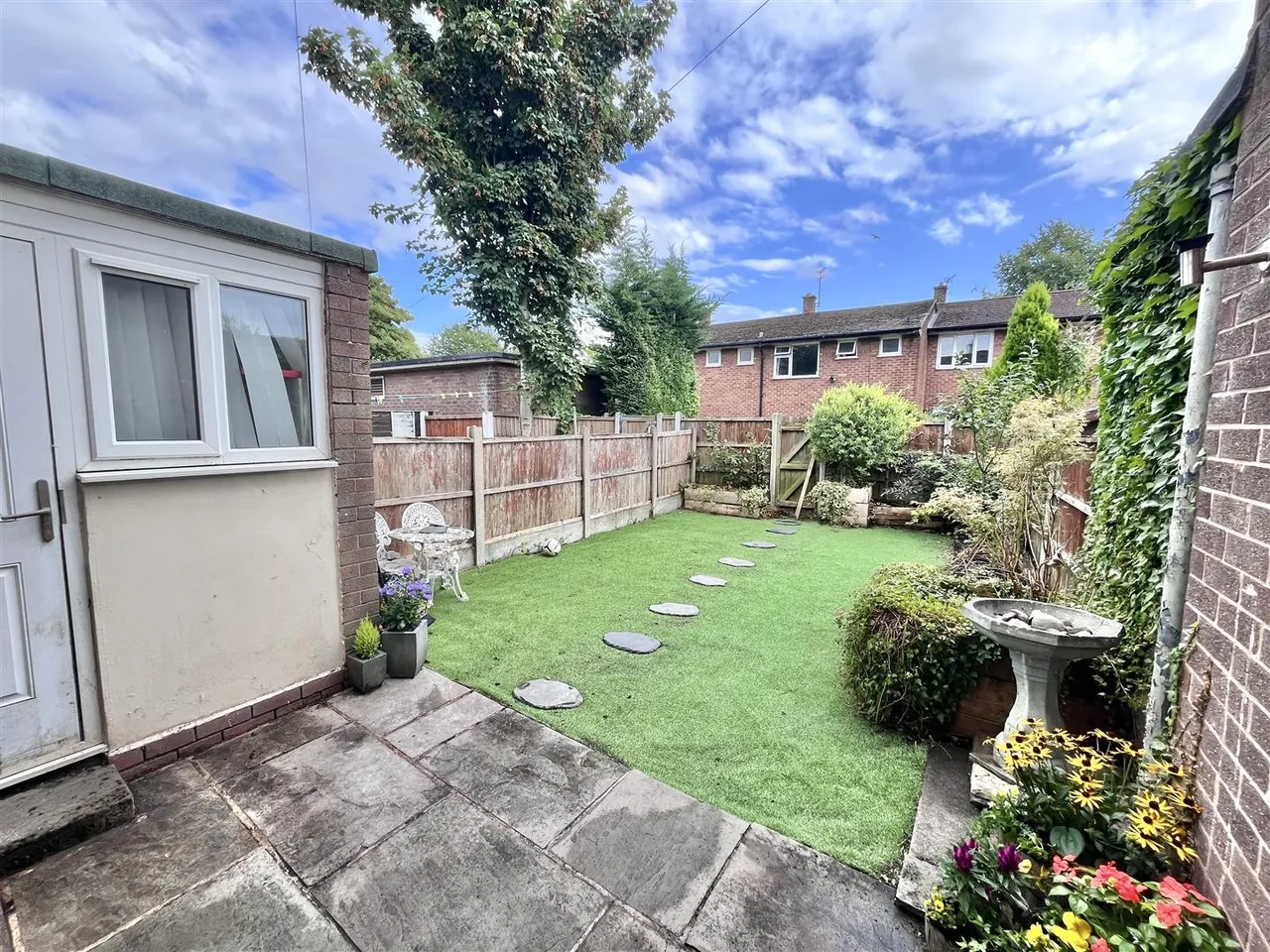 Ollerton Road, Handforth, SK9, photo 4