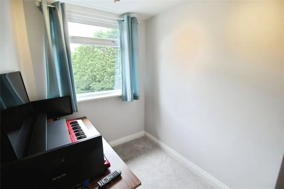 Blackburn Drive, Chapeltown, Sheffield, S35, photo 11