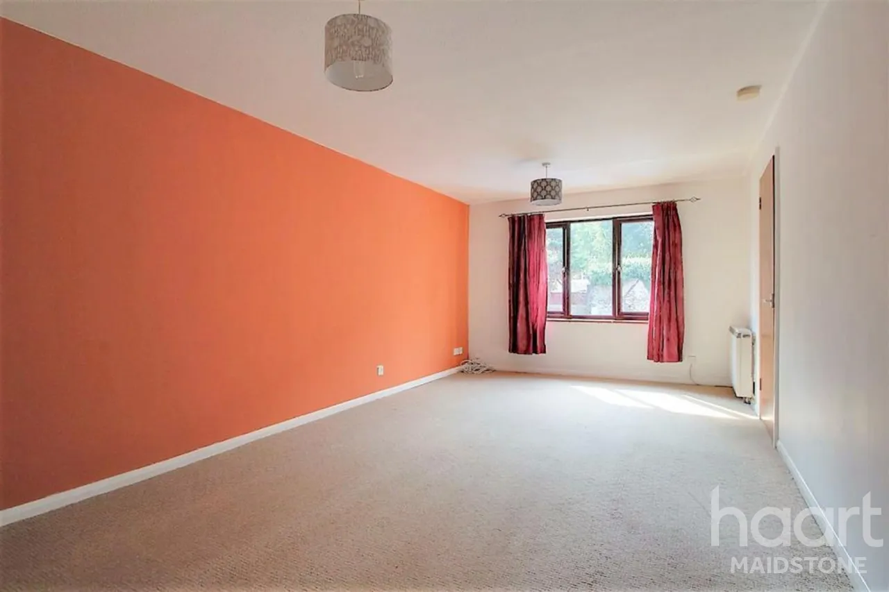 Birkdale Court, ME16, photo 6