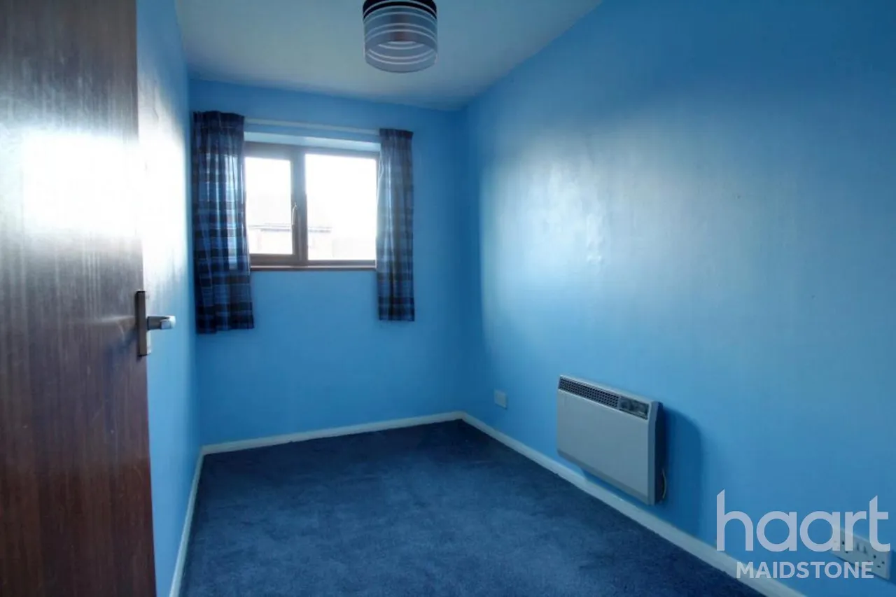 Birkdale Court, ME16, photo 7