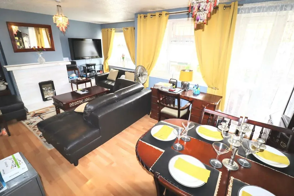 Whaddon Way, Bletchley, Milton Keynes, Buckinghamshire, MK3 7DG, photo 2