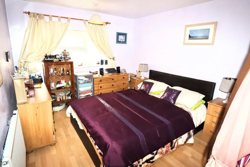 Whaddon Way, Bletchley, Milton Keynes, Buckinghamshire, MK3 7DG, photo 10