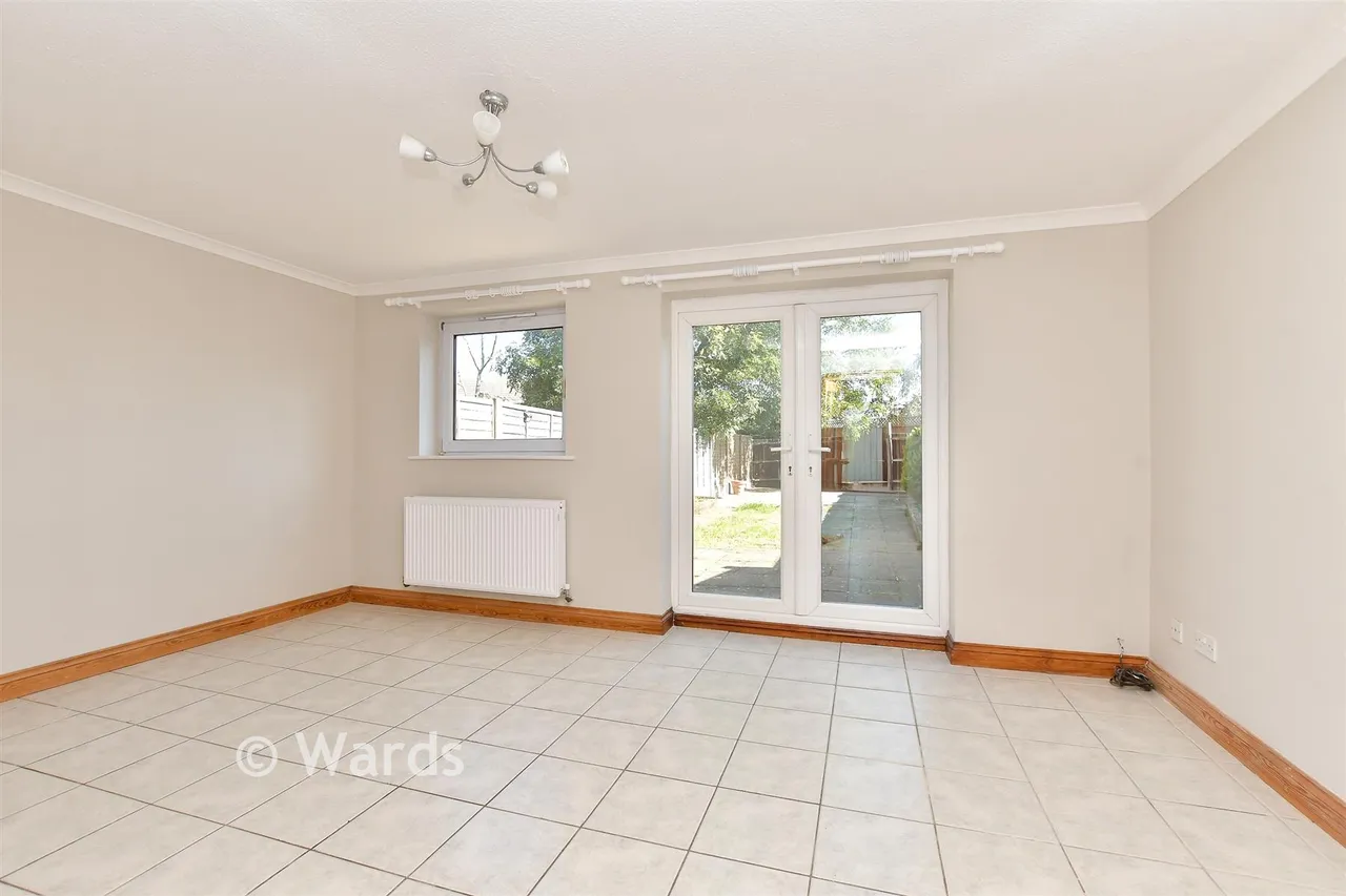Sanders Court, Minster-On-Sea, ME12, photo 4