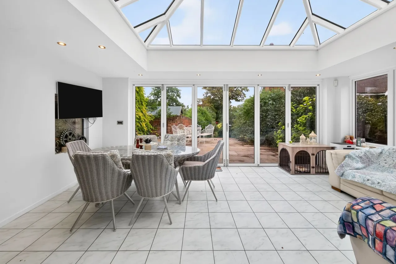 Bridge Street, Pershore, WR10, photo 12