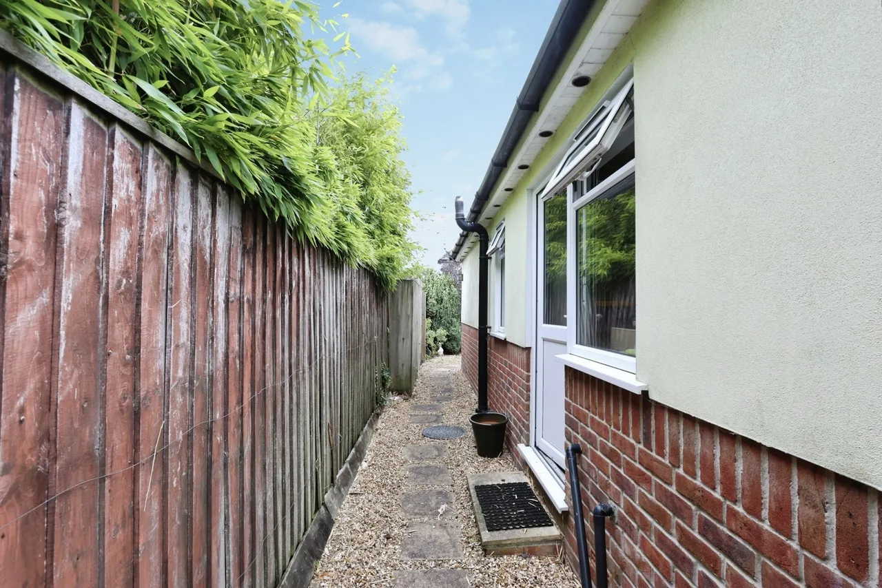 Harbeck Road, Throop, BH8, photo 12
