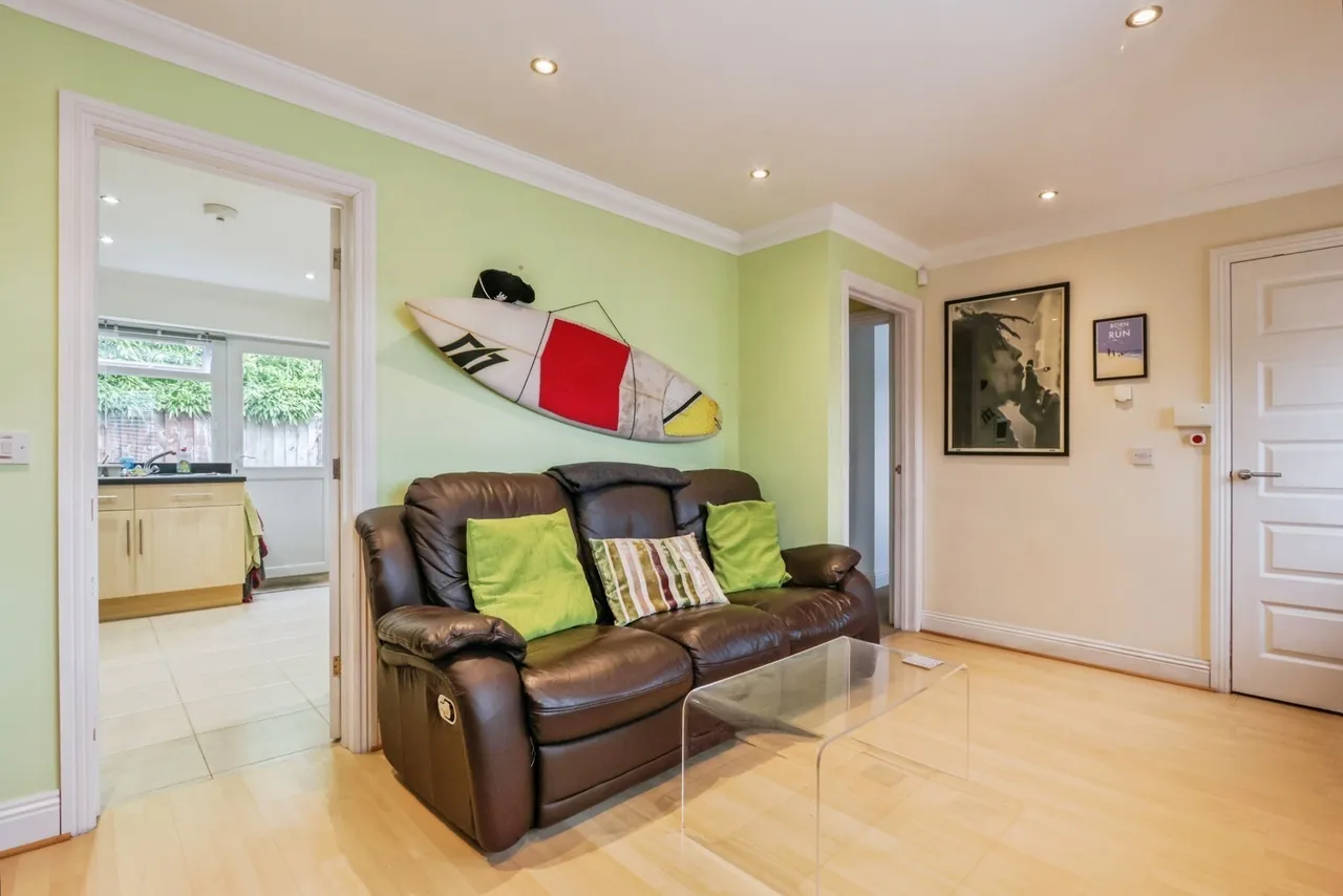 Harbeck Road, Throop, BH8, photo 4