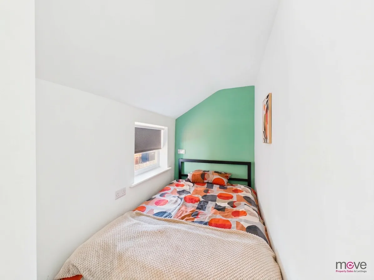 Room 4, 105 Bristol Road, Gloucester, GL1 5SW, photo 2