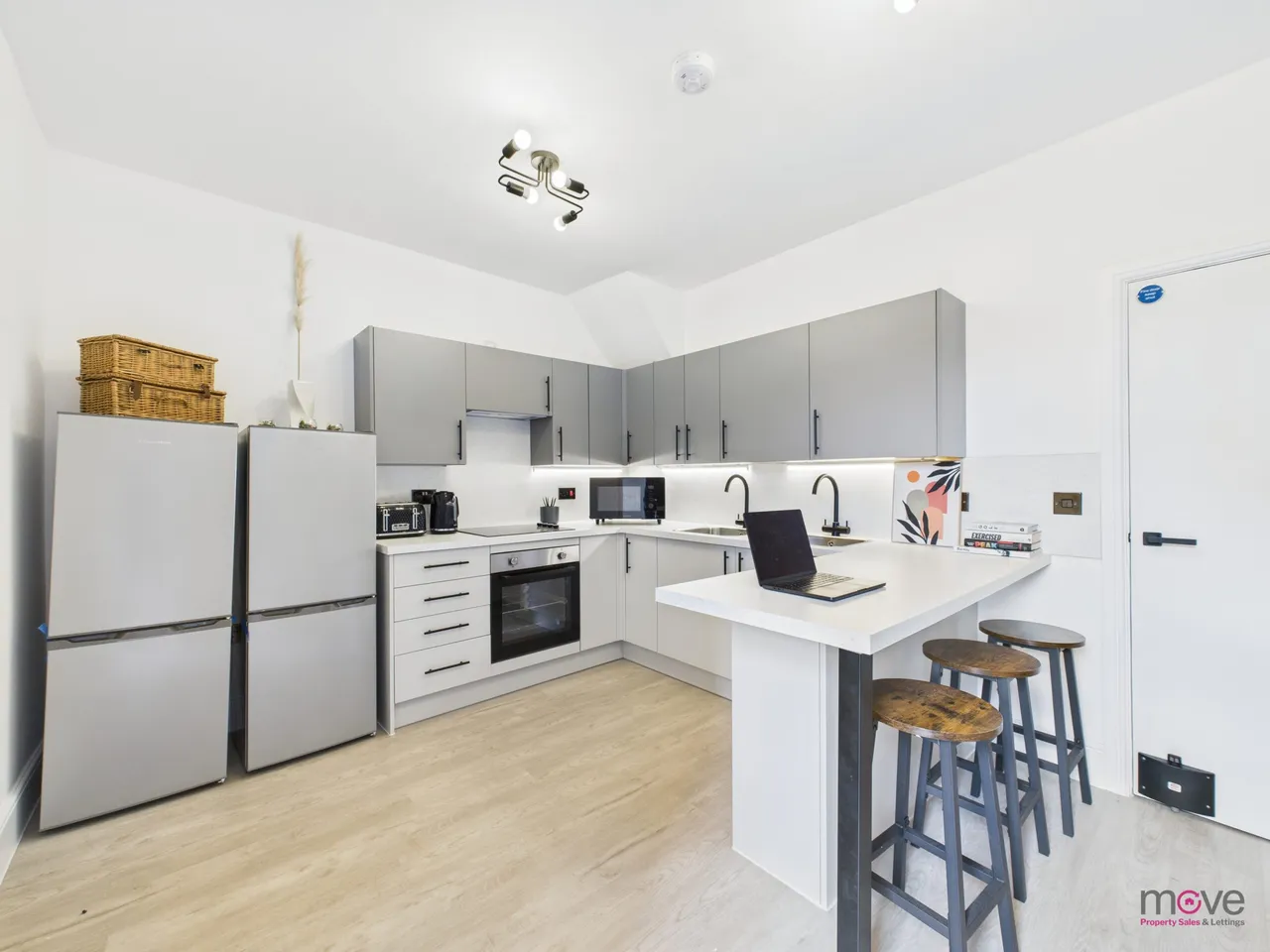 Room 4, 105 Bristol Road, Gloucester, GL1 5SW, photo 5
