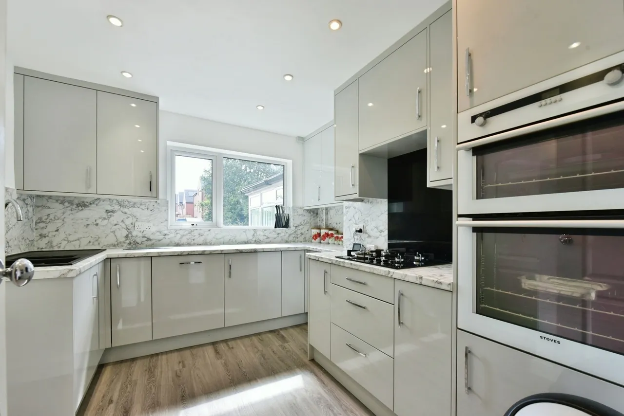 Motehall Drive, Sheffield, South Yorkshire, S2, photo 2