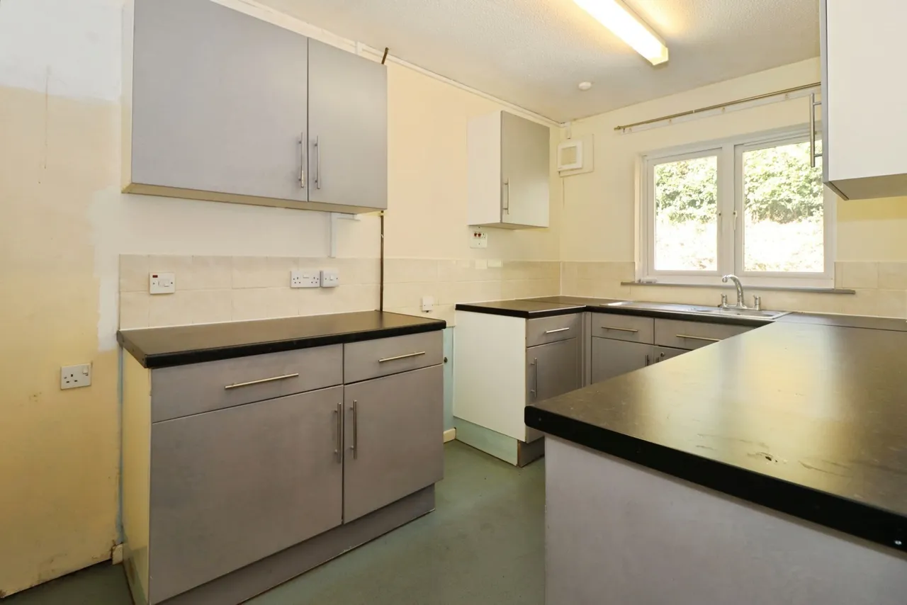 Carmarthen Grove, Willsbridge, BS30, photo 3