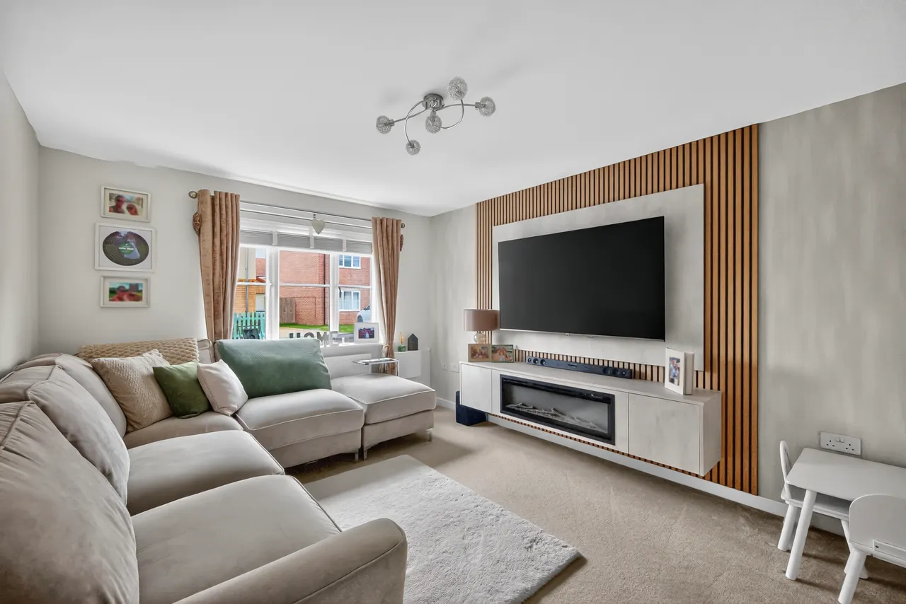 4 bed house for sale, Pascoe Drive, Great Yarmouth, NR29