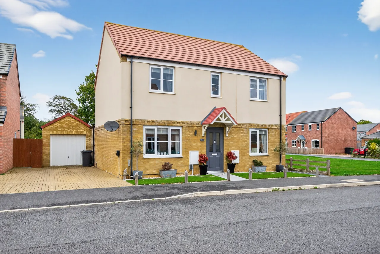 Pascoe Drive, Great Yarmouth, NR29, photo 2