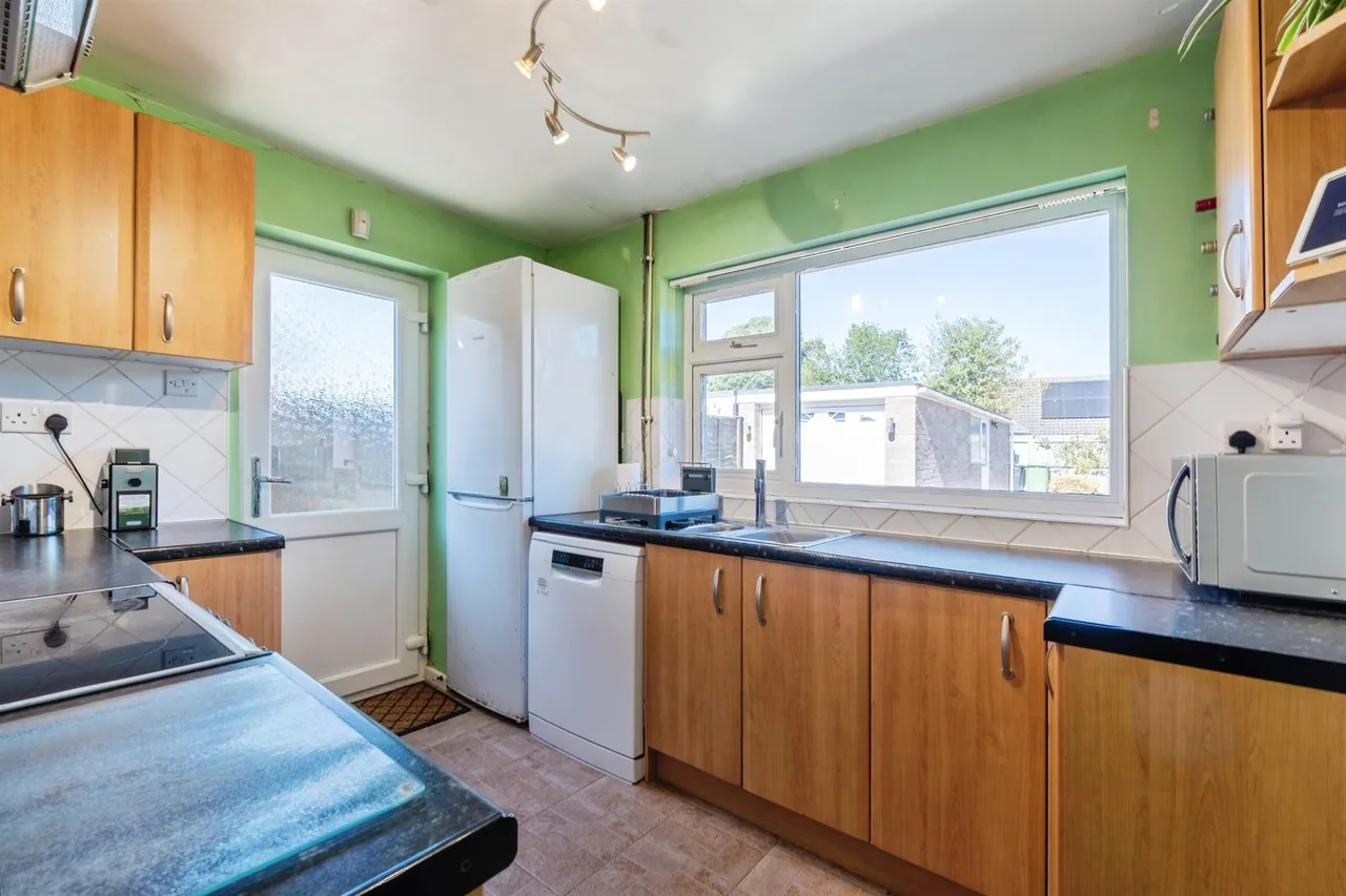 Acacia Avenue, Ashill, photo 5