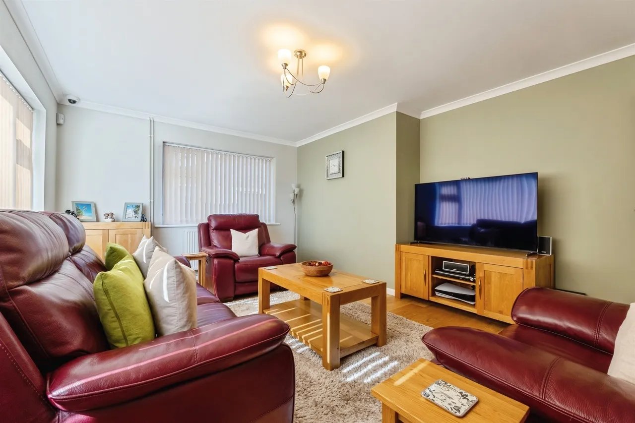 Acacia Avenue, Ashill, photo 4