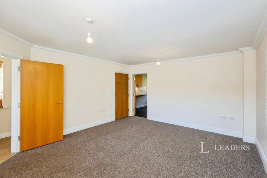 Trafalgar Rise, Clanfield, PO8, photo 5