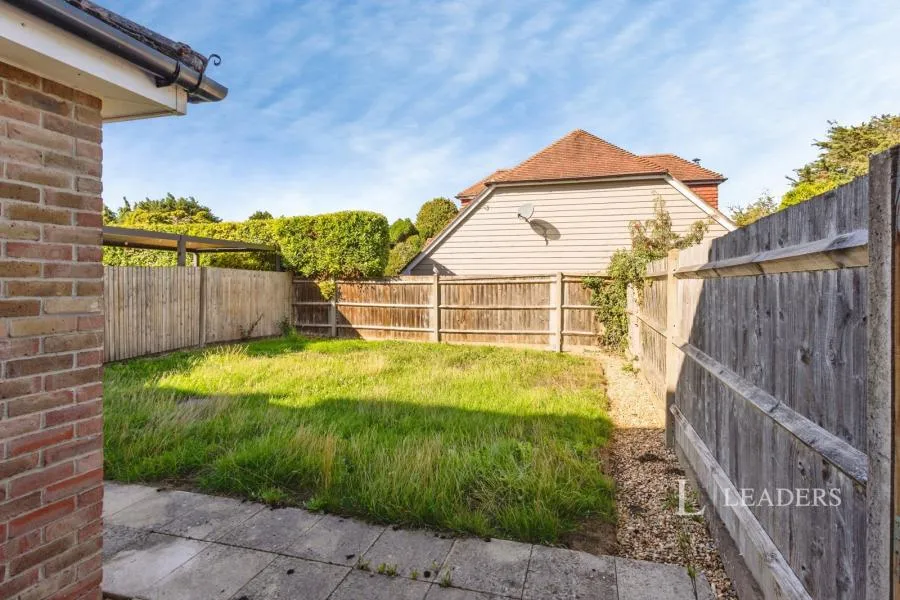 Trafalgar Rise, Clanfield, PO8, photo 8