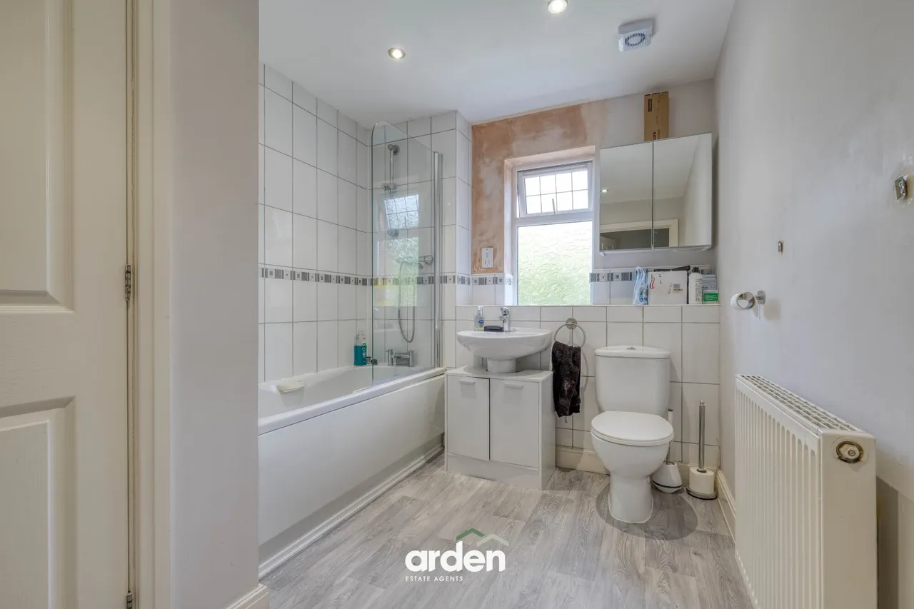 Alder Carr Close, B98, photo 9