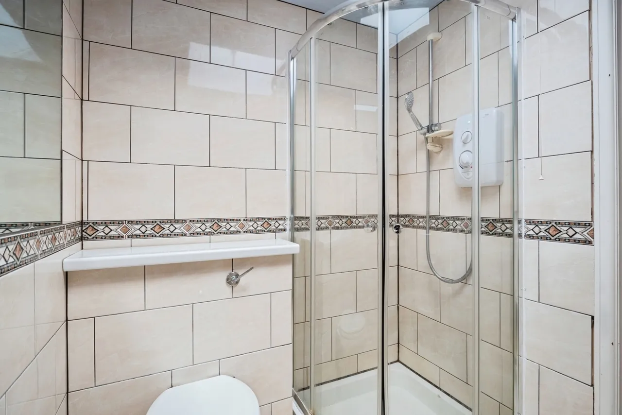 Dunmow Road, London, E15, photo 17