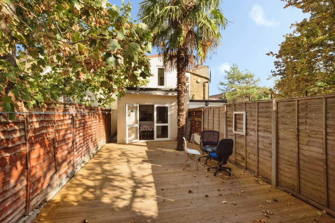 Dunmow Road, London, E15, photo 6
