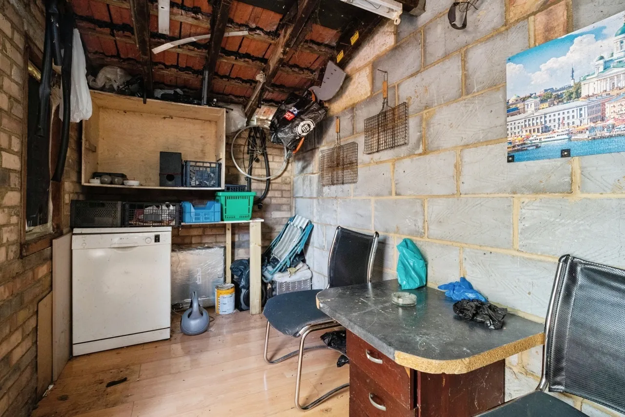Dunmow Road, London, E15, photo 18