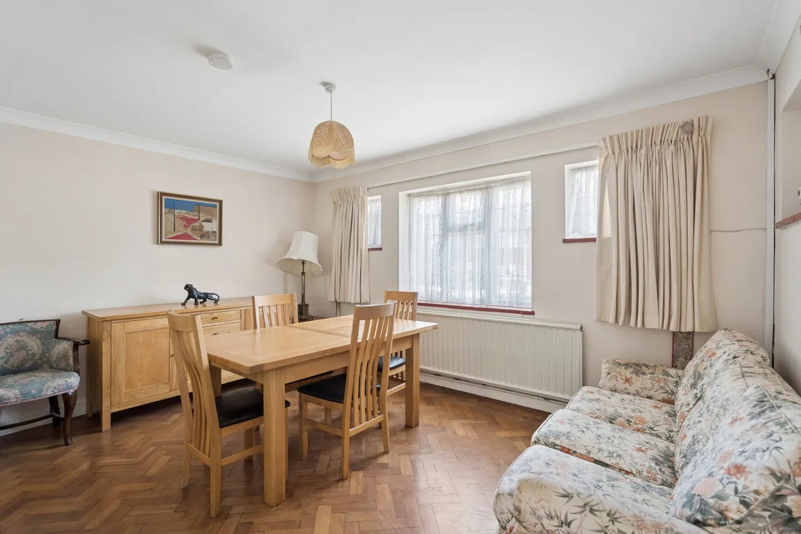 Murray Crescent, Pinner, HA5, photo 9
