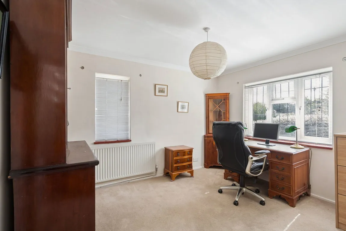 Murray Crescent, Pinner, HA5, photo 8