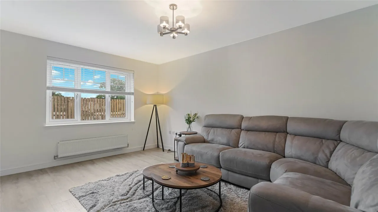 Warbler Court, ALLOA, Clackmannanshire, FK10, photo 2