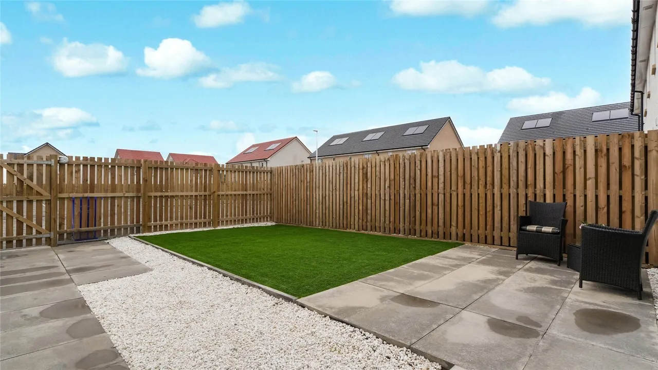 Warbler Court, ALLOA, Clackmannanshire, FK10, photo 20