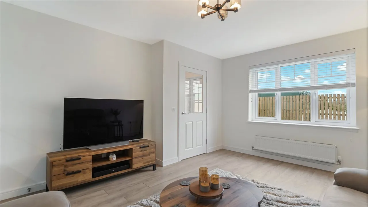 Warbler Court, ALLOA, Clackmannanshire, FK10, photo 4