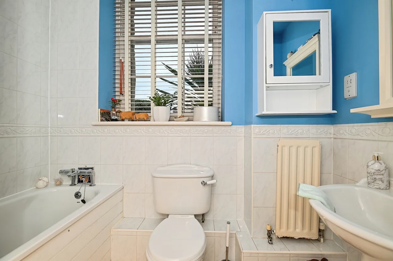 Tarragon Road, Maidstone, ME16, photo 11