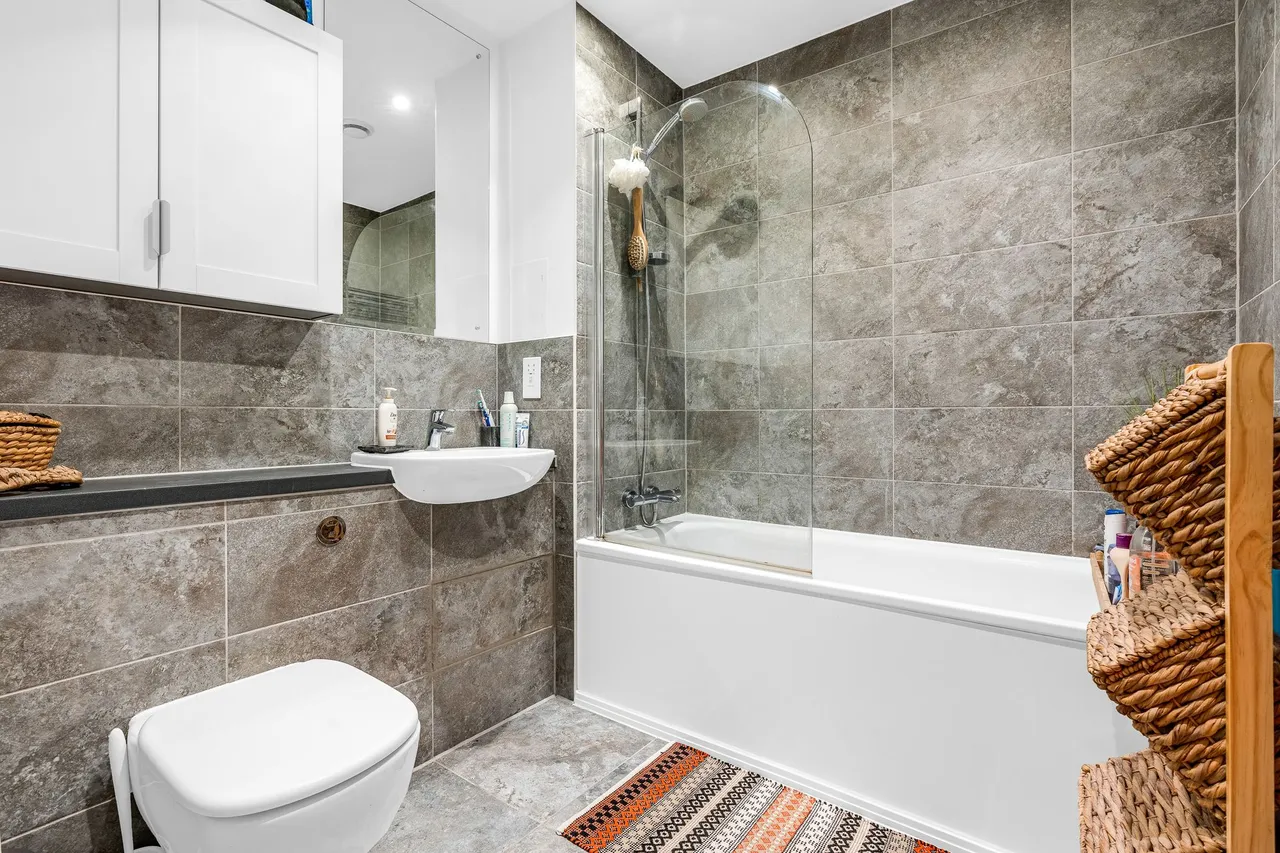 Cowper Close, Ware, SG12, photo 17