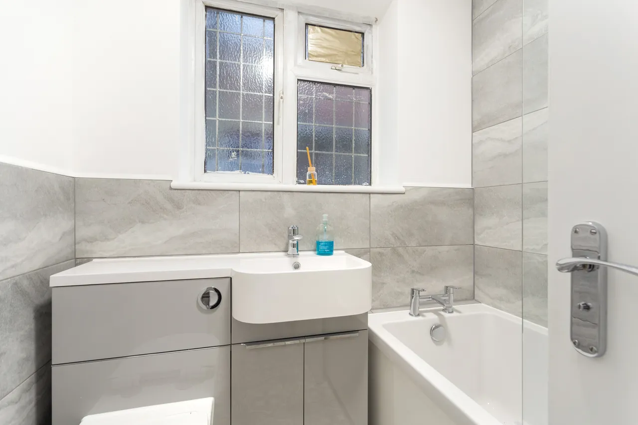 Upper Brighton Road, Surbiton, KT6, photo 8