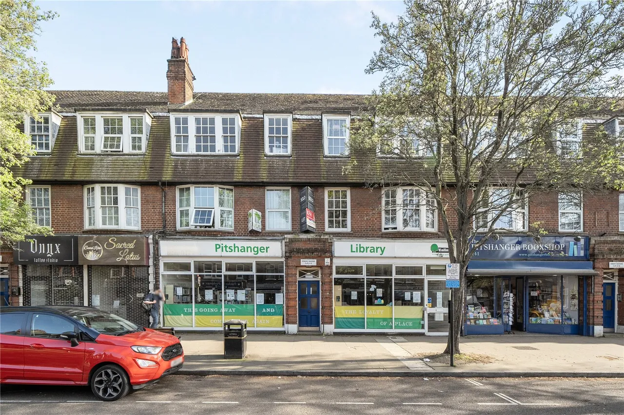 Pitshanger Lane, Ealing, W5, photo 15