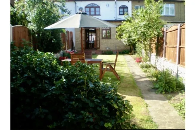 Brockham Drive, Ilford, IG2, photo 21